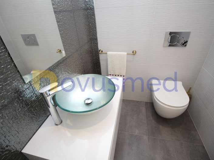 Image No.18-3 Bed House for sale