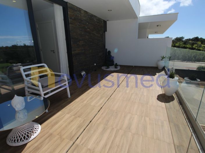 Image No.24-3 Bed House for sale