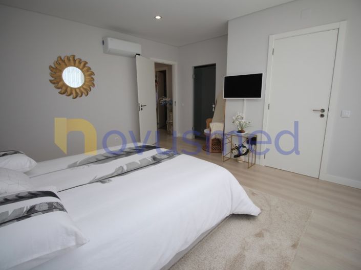 Image No.36-3 Bed House for sale