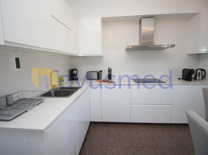 Image No.18-7 Bed House for sale