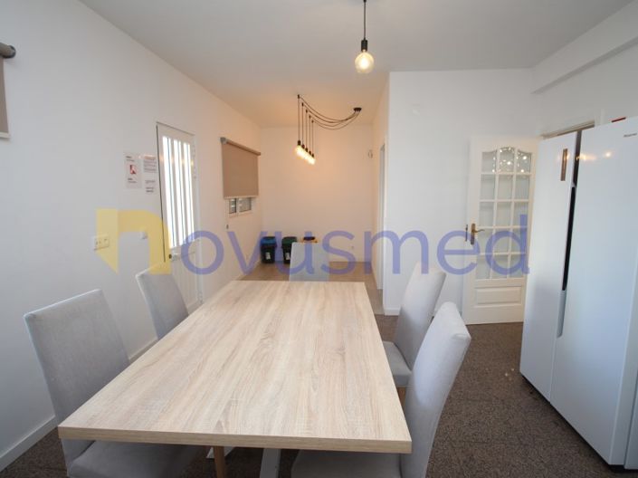 Image No.20-7 Bed House for sale