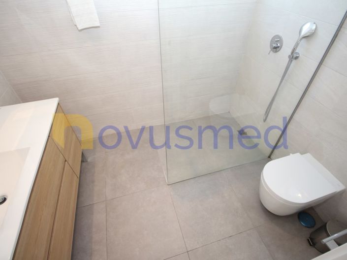 Image No.43-7 Bed House for sale