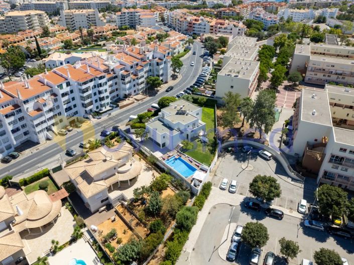 Image No.47-7 Bed House for sale