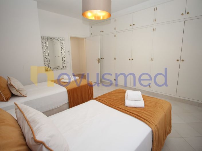 Image No.5-7 Bed House for sale