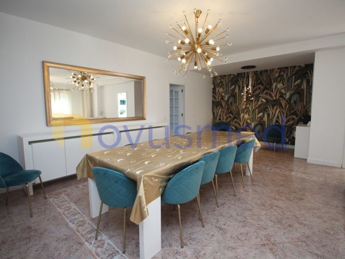 Image No.6-7 Bed House for sale