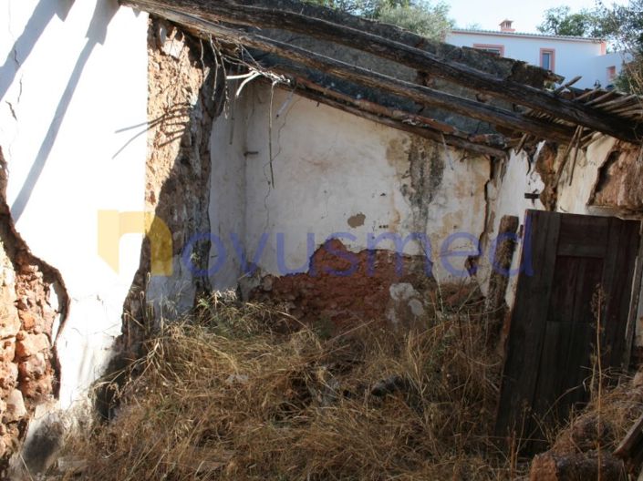 Image No.20-1 Bed Farmhouse for sale