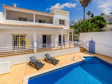 id77737a01-0000-0500-0000-0000135ae9df