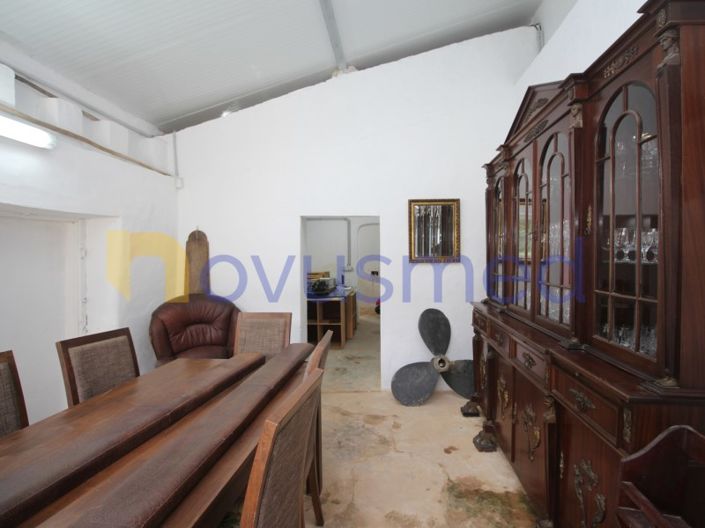 Image No.20-2 Bed Farmhouse for sale