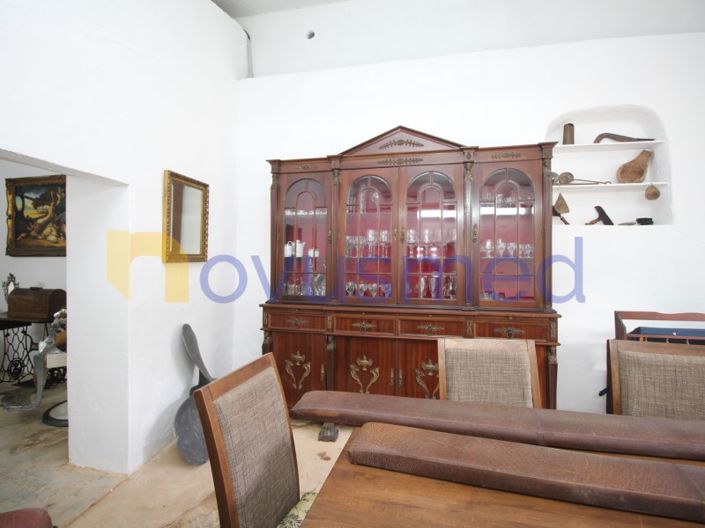 Image No.21-2 Bed Farmhouse for sale