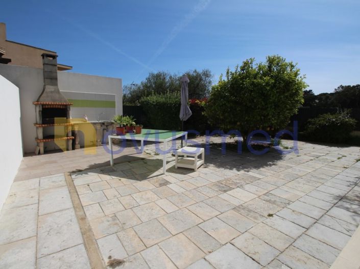 Image No.12-4 Bed House for sale