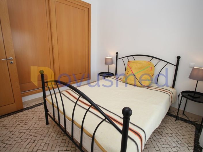 Image No.15-4 Bed House for sale