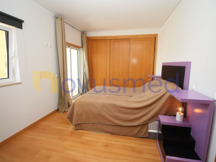 Image No.17-4 Bed House for sale