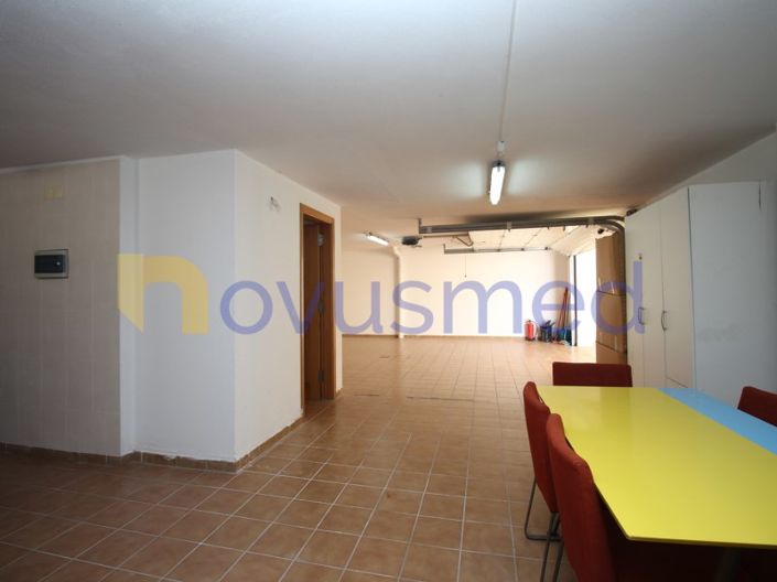 Image No.25-4 Bed House for sale