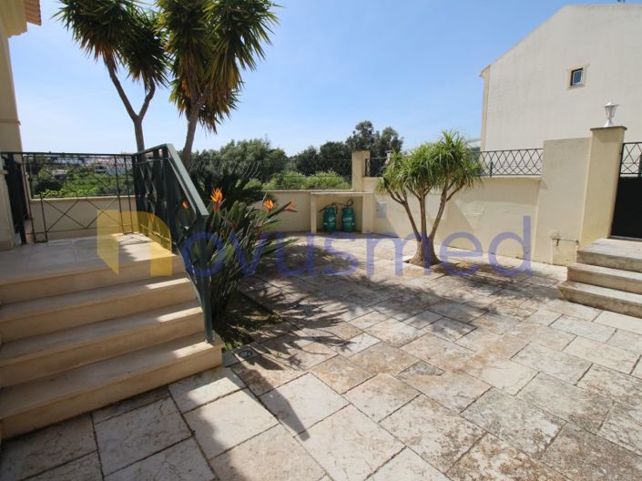 Image No.26-4 Bed House for sale