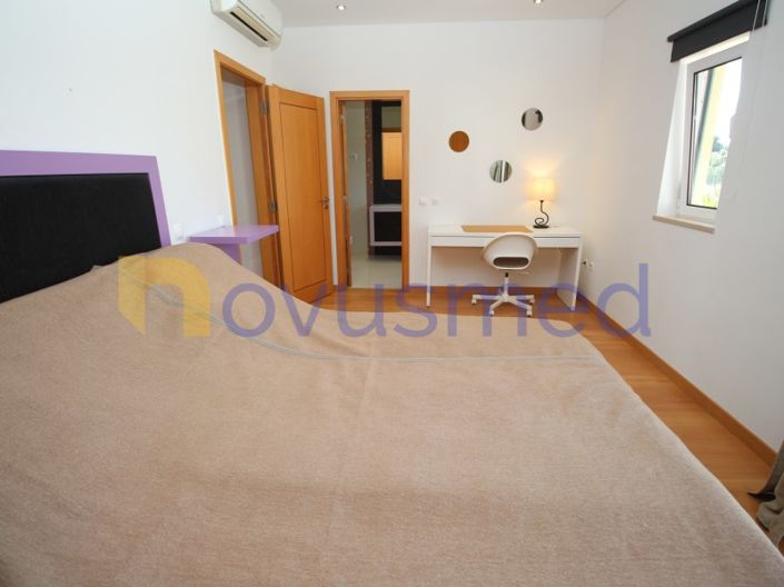 Image No.33-4 Bed House for sale