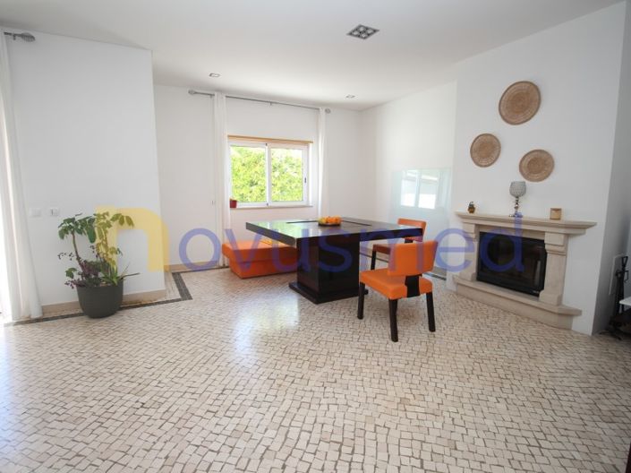 Image No.9-4 Bed House for sale