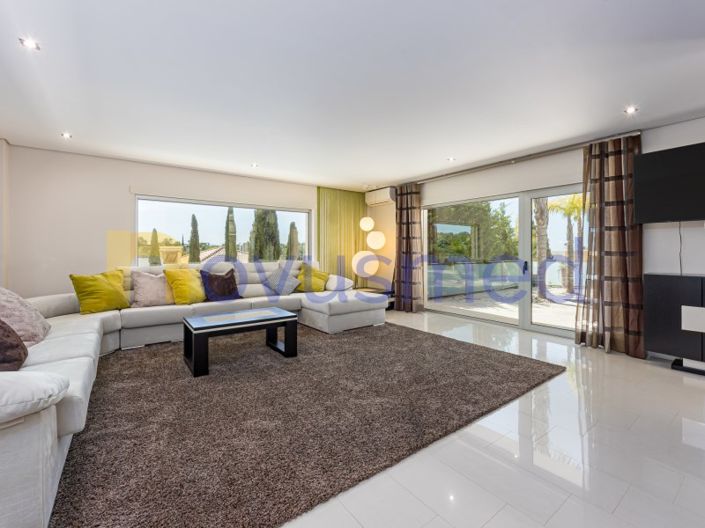 Image No.10-4 Bed House for sale