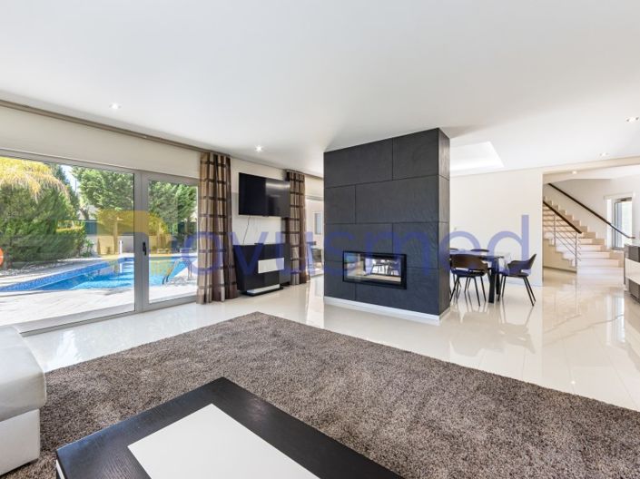 Image No.11-4 Bed House for sale