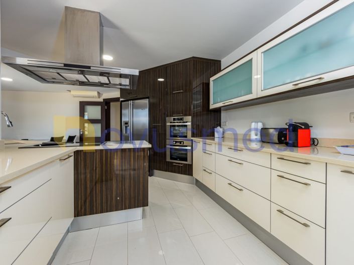 Image No.14-4 Bed House for sale