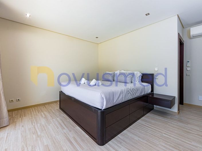 Image No.16-4 Bed House for sale