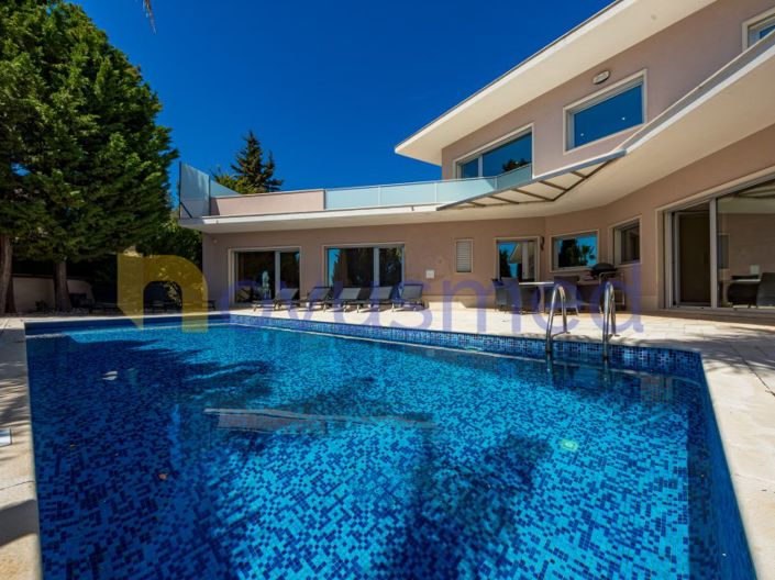 Image No.28-4 Bed House for sale