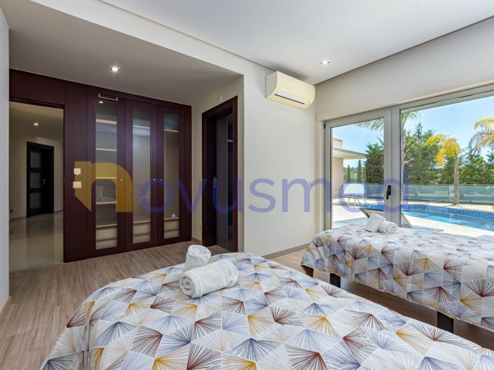 Image No.60-4 Bed House for sale