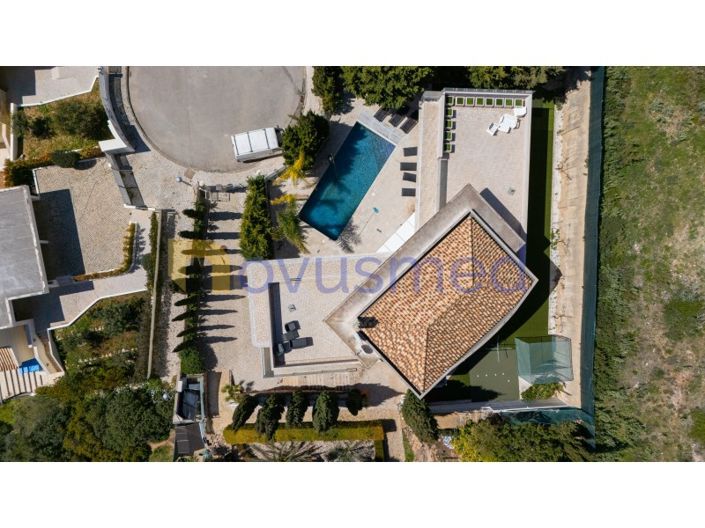 Image No.7-4 Bed House for sale