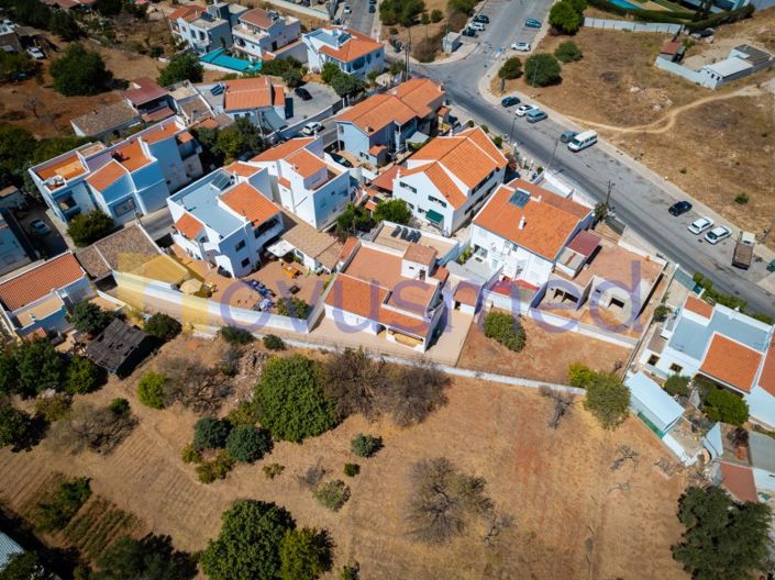 Image No.2-3 Bed House for sale