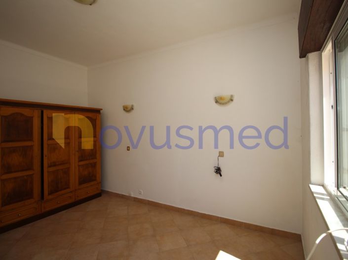 Image No.25-3 Bed House for sale