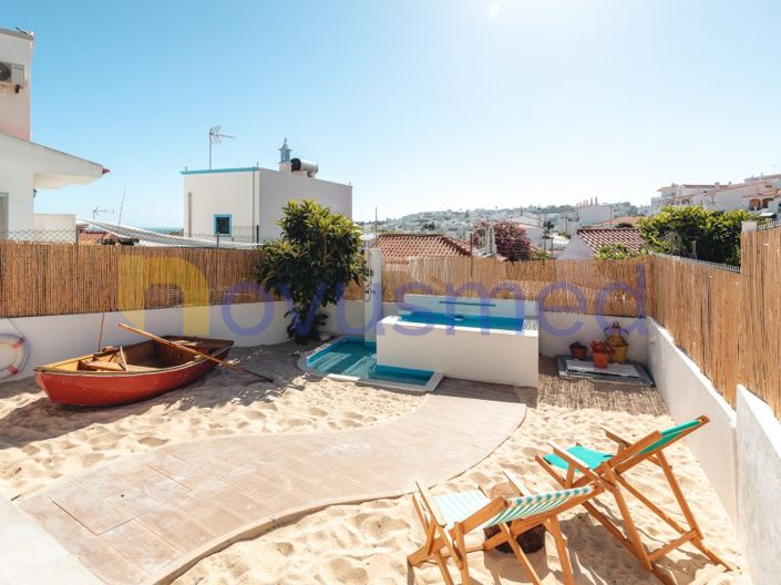 Image No.4-2 Bed House for sale