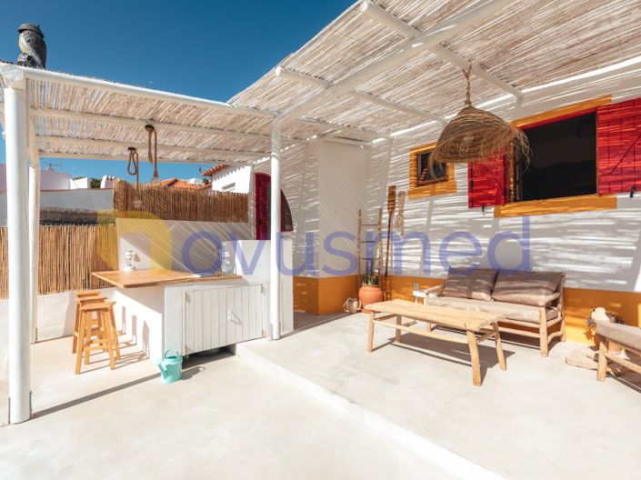 Image No.49-2 Bed House for sale