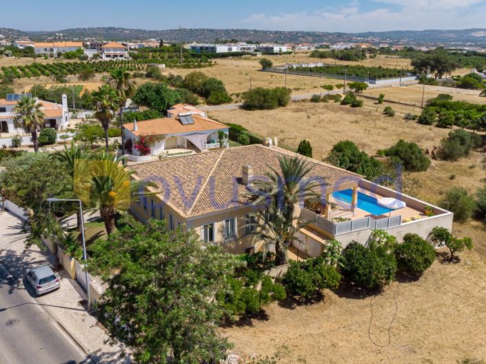 Image No.16-4 Bed House for sale