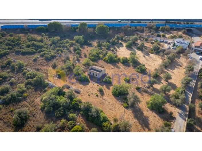 Image No.18-3 Bed House for sale