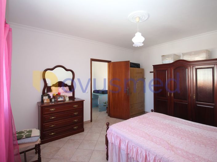Image No.32-2 Bed House for sale