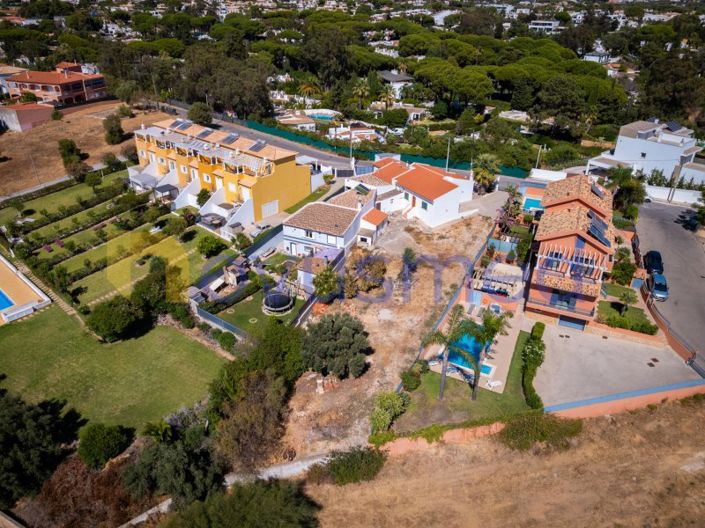 Image No.4-2 Bed House for sale