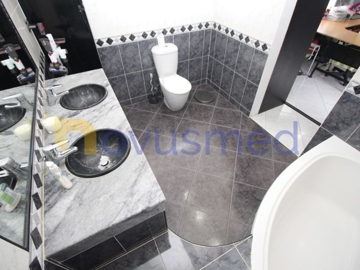 Image No.15-5 Bed House for sale