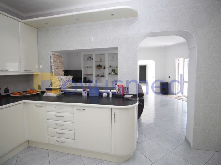 Image No.34-5 Bed House for sale