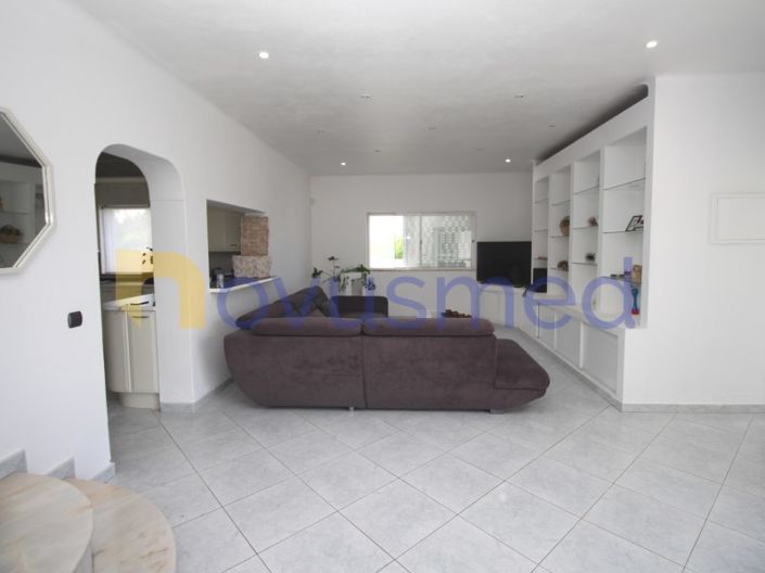 Image No.35-5 Bed House for sale