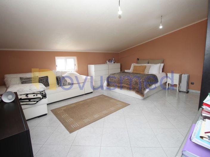 Image No.45-5 Bed House for sale