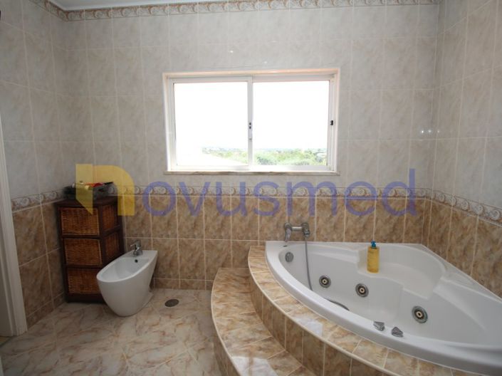 Image No.49-5 Bed House for sale