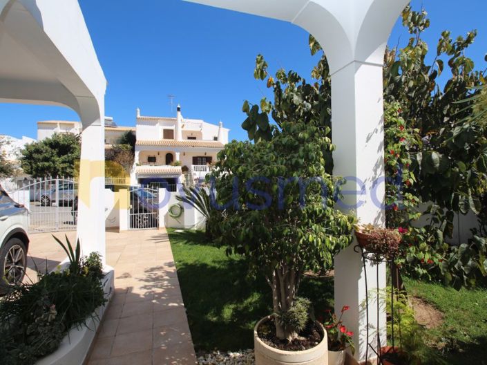 Image No.3-4 Bed House for sale