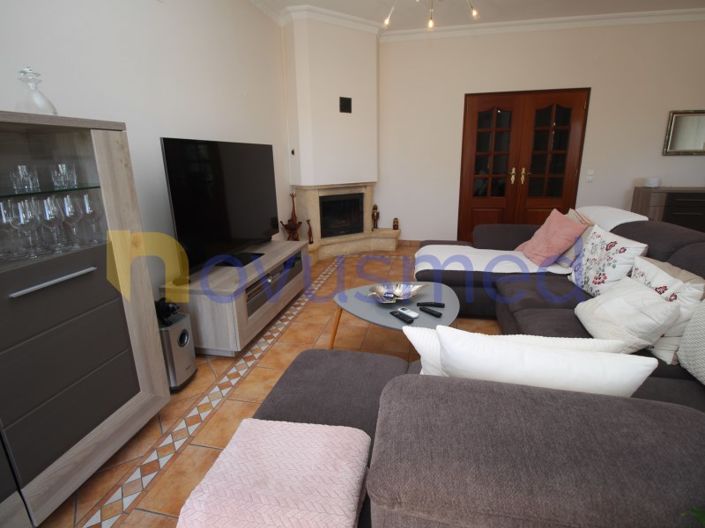 Image No.7-4 Bed House for sale