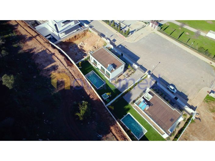 Image No.10-4 Bed House for sale