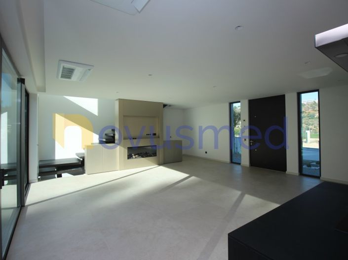 Image No.11-4 Bed House for sale