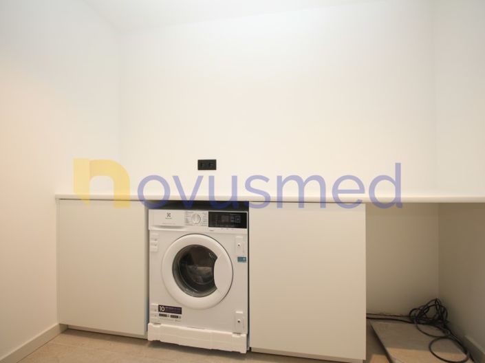 Image No.20-4 Bed House for sale