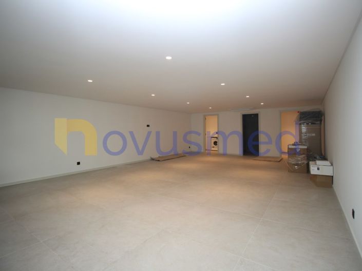 Image No.21-4 Bed House for sale