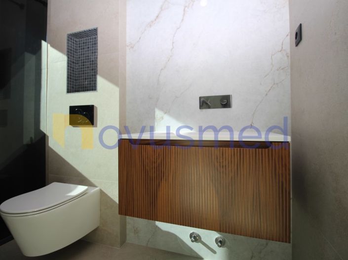 Image No.29-4 Bed House for sale