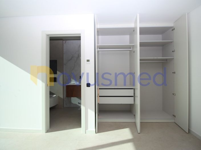 Image No.36-4 Bed House for sale