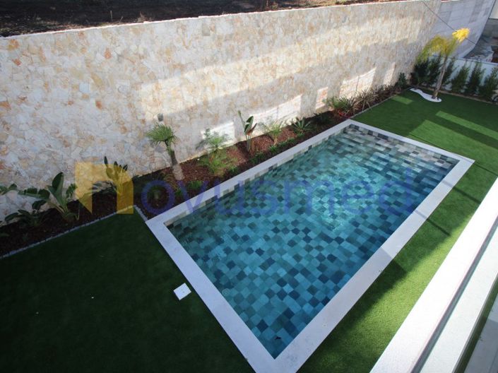 Image No.41-4 Bed House for sale