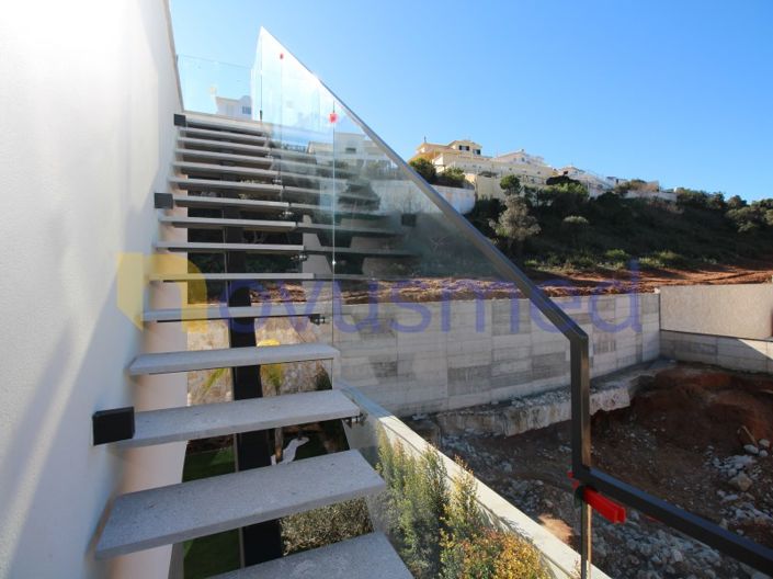 Image No.42-4 Bed House for sale